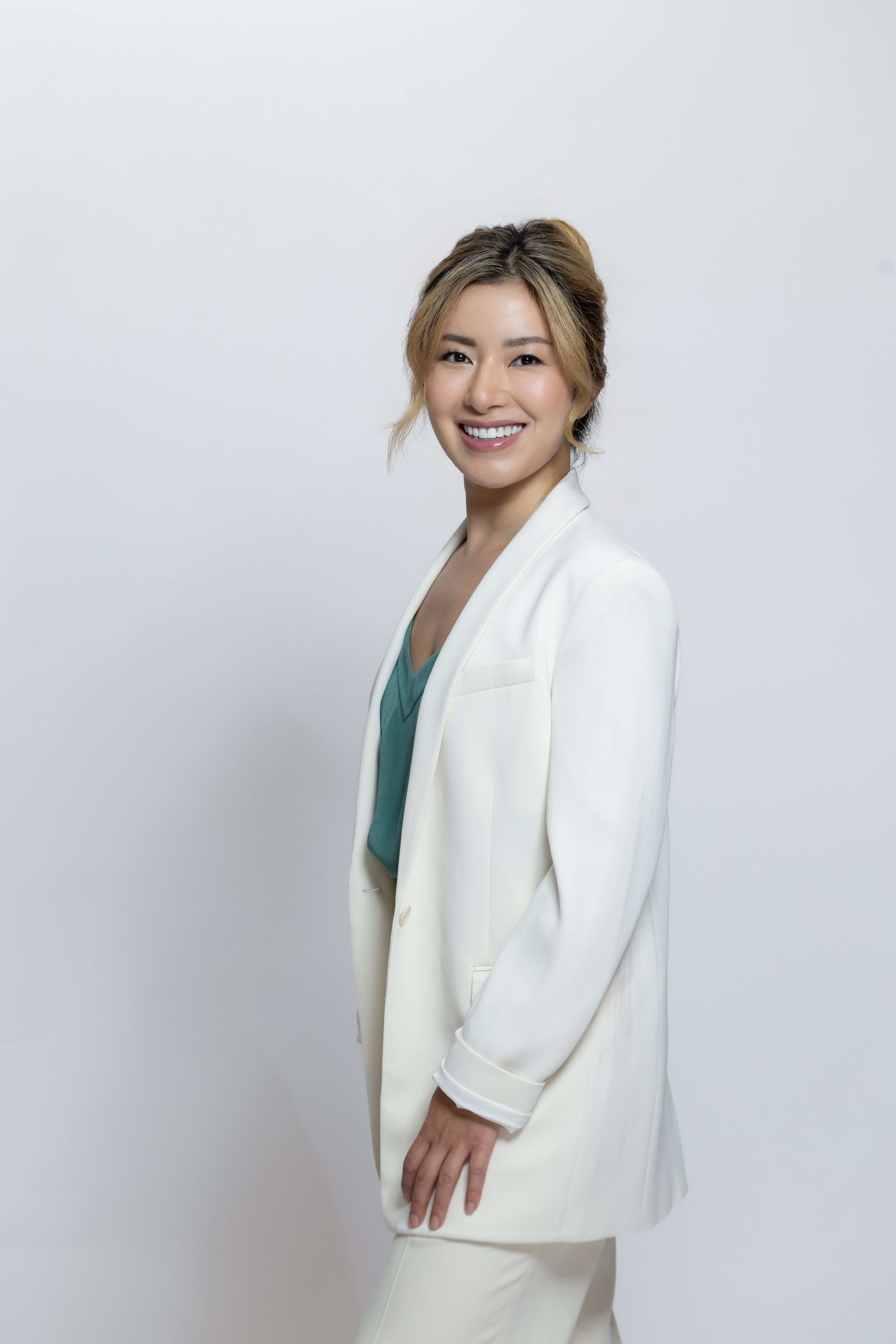 Elaine He - Longevity Coach